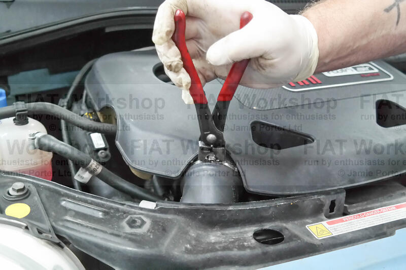 Fiat 500 sales air filter replacement