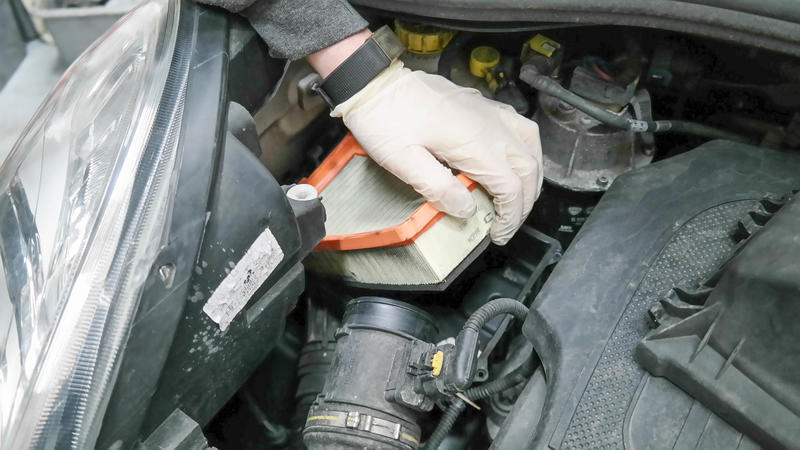 Replacing The Air Filter On A Fiat 500L 1.6 JTDM